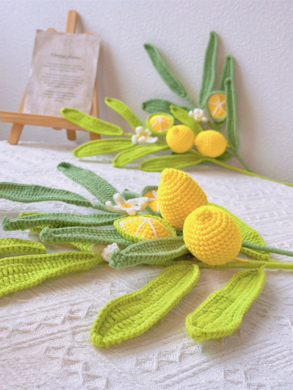 Hand -woven Lemon