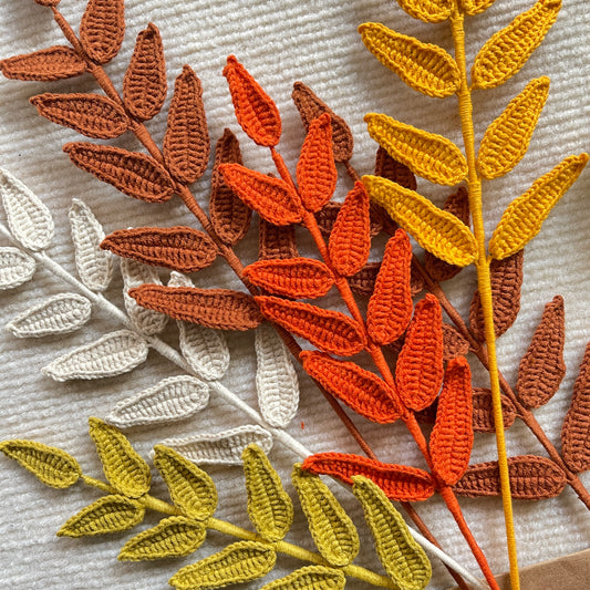 Handwoven leaves of dogtail grass
