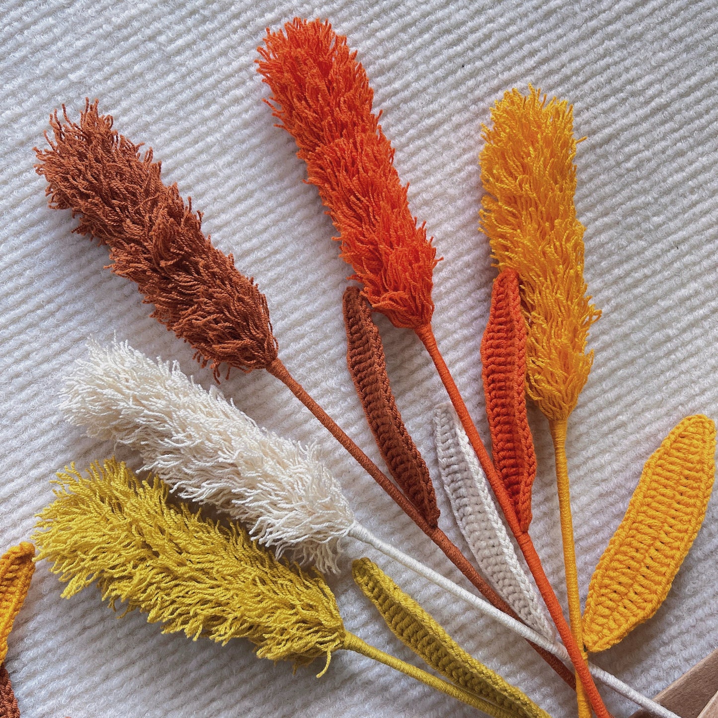 Handwoven leaves of dogtail grass