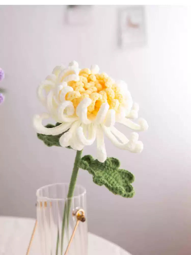 Crocheted chrysanthemum