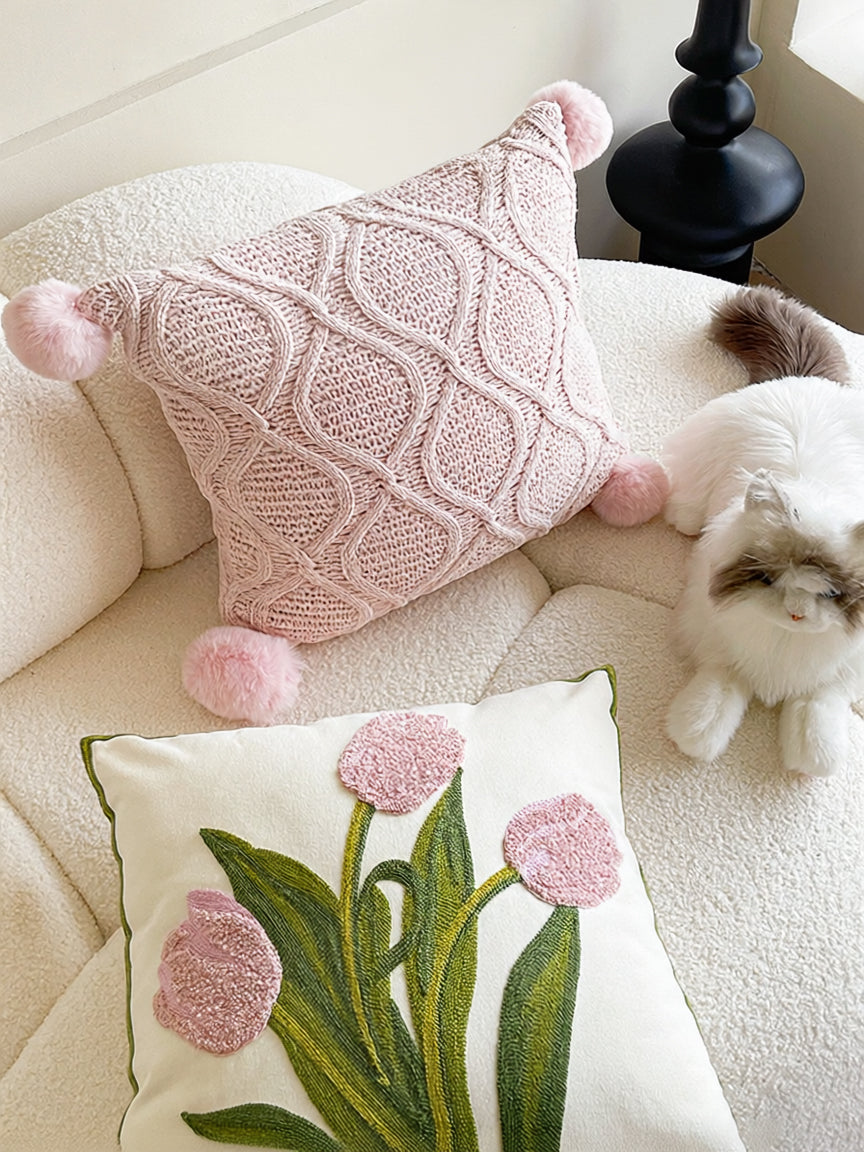 Tulip pillow