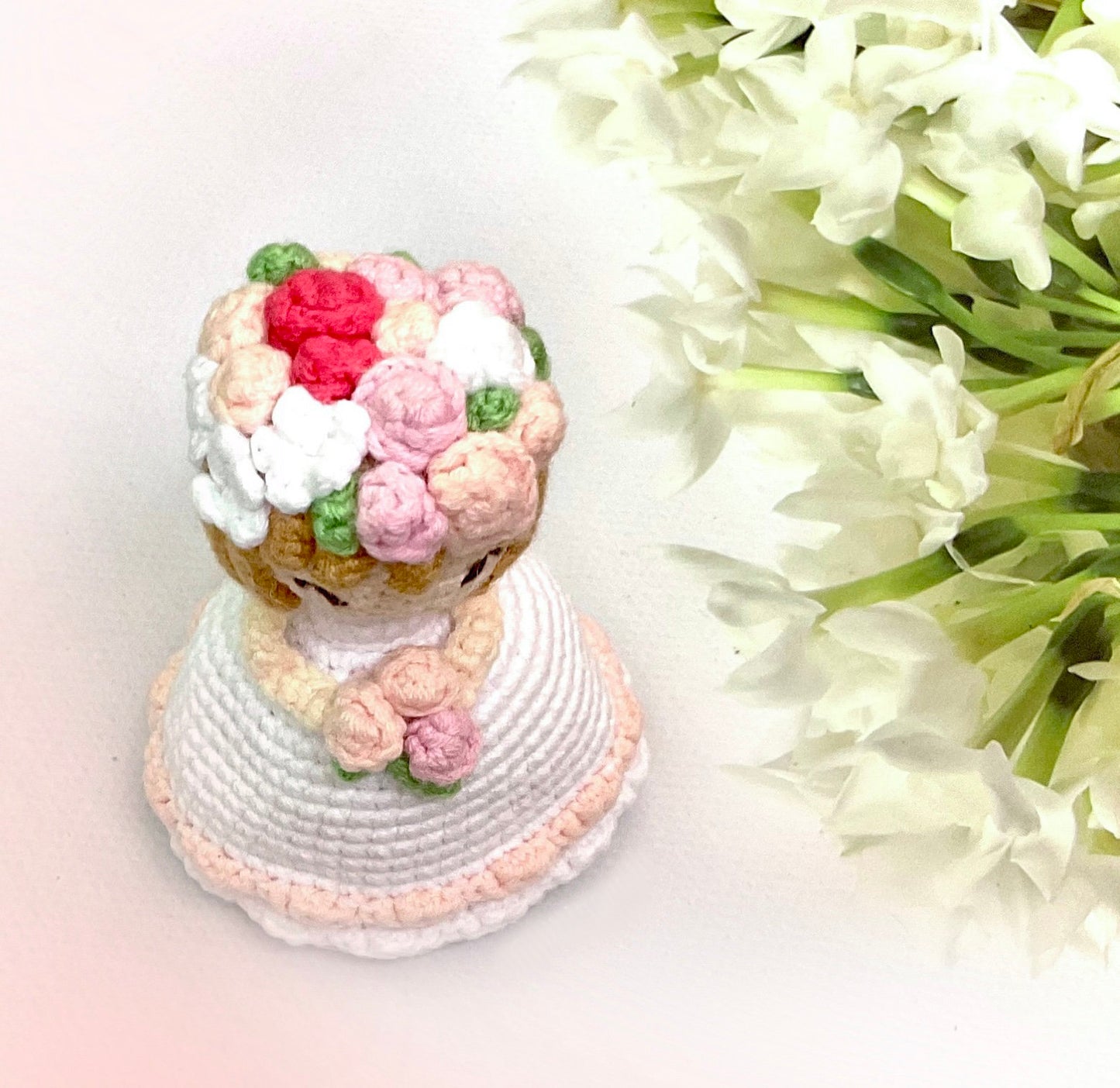 Reversible Flower Bouquet and Bride Amigurumi