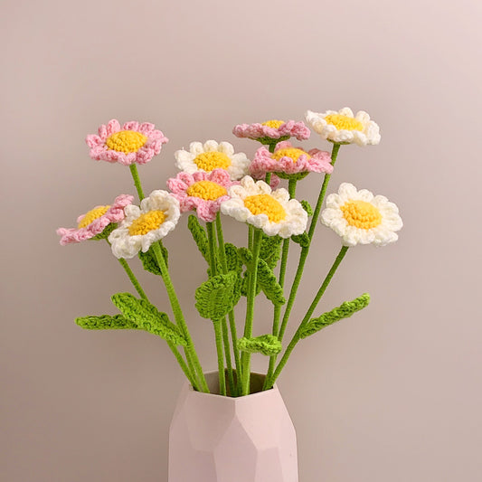 Handwoven small daisy flowers