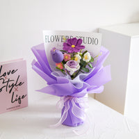 Hand Knitted Cosmos bipinnatus Mixed Bouquet