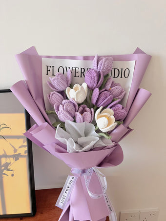 compare product Hand-woven tulip bouquet