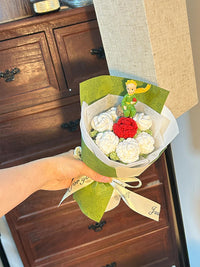 Finished small rose knitted bouquet