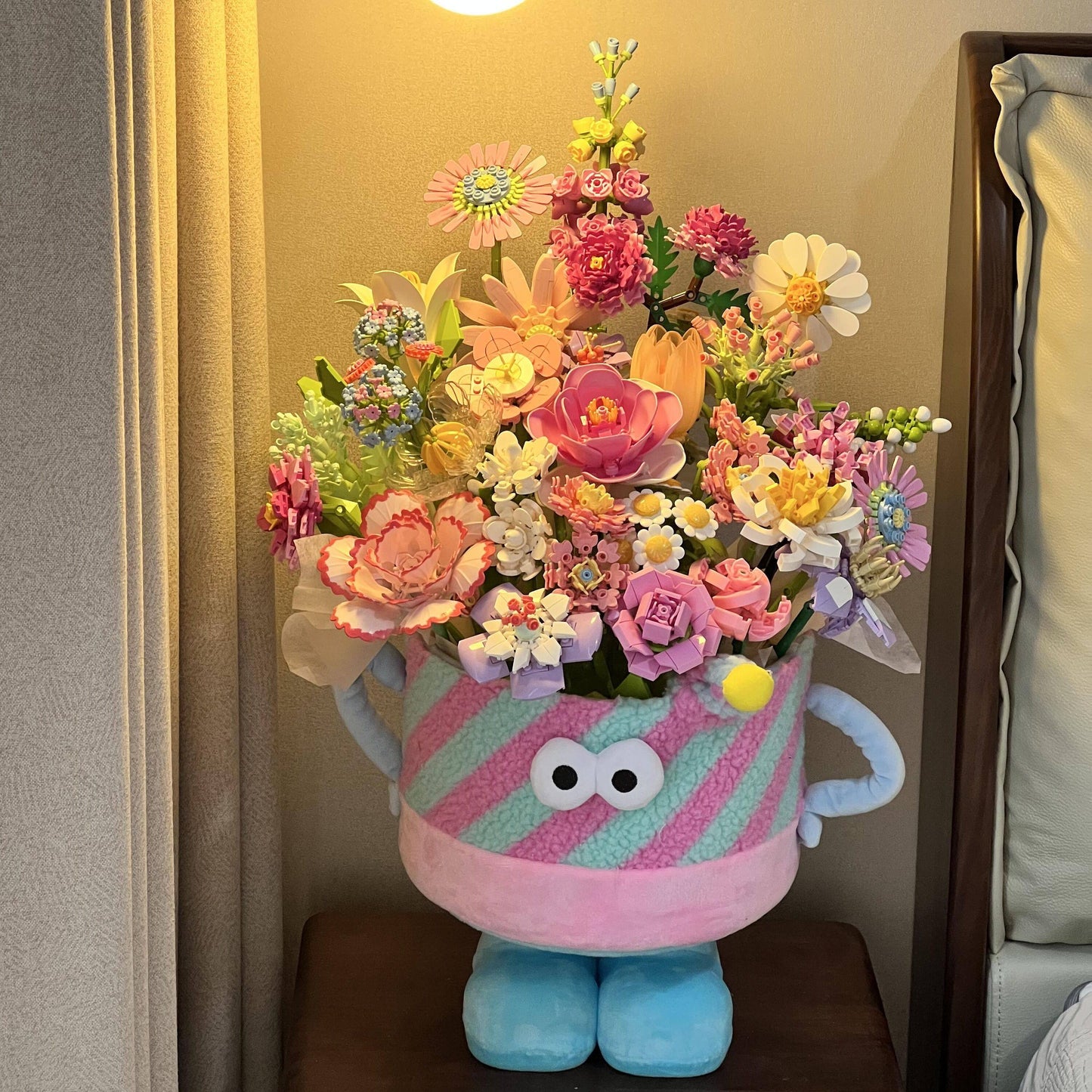 Handmade building block flower bouquet