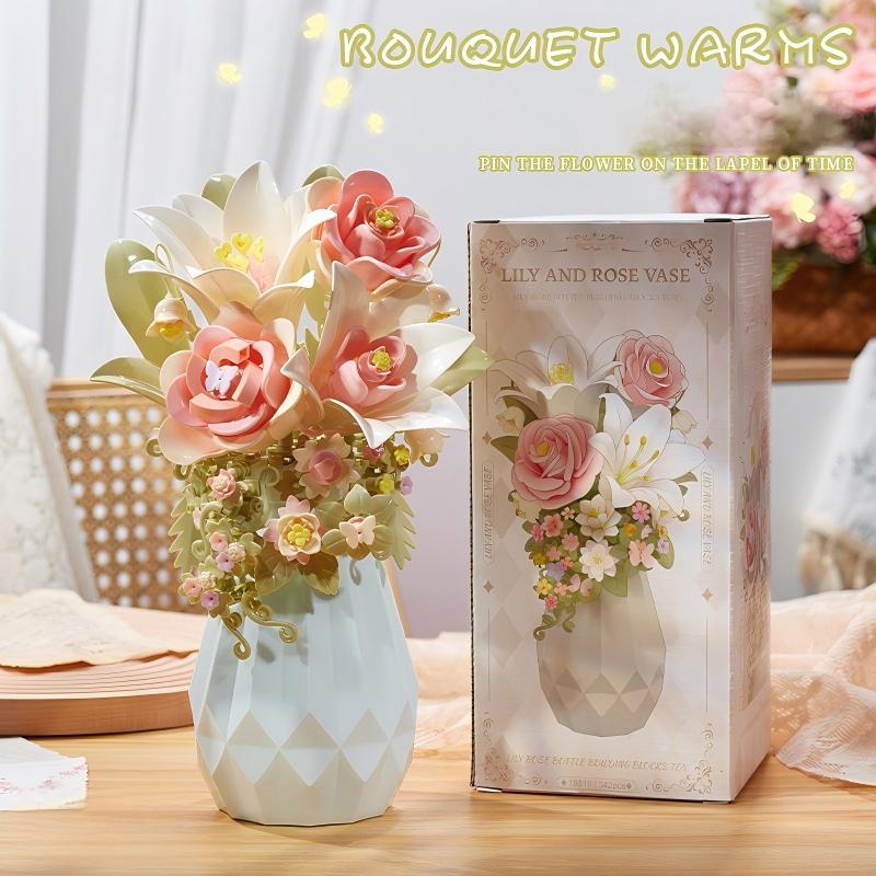 Everlasting flower building block vase