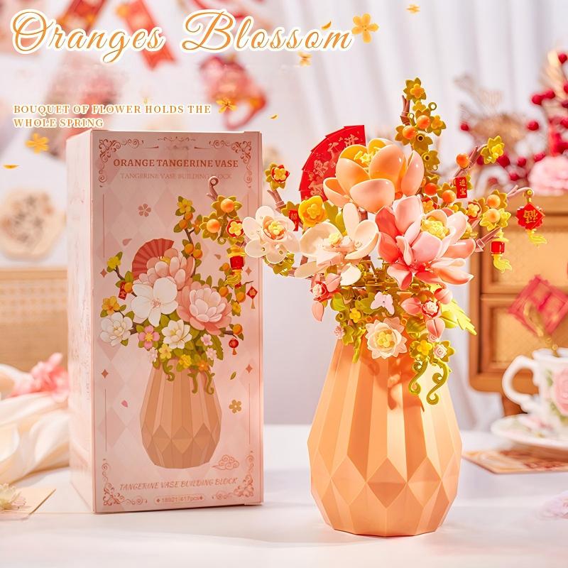 Everlasting flower building block vase