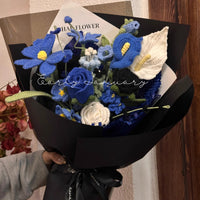 Handmade crocheted rose mixed flower bouquet