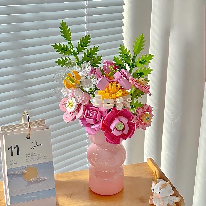 Building block bouquet + vase