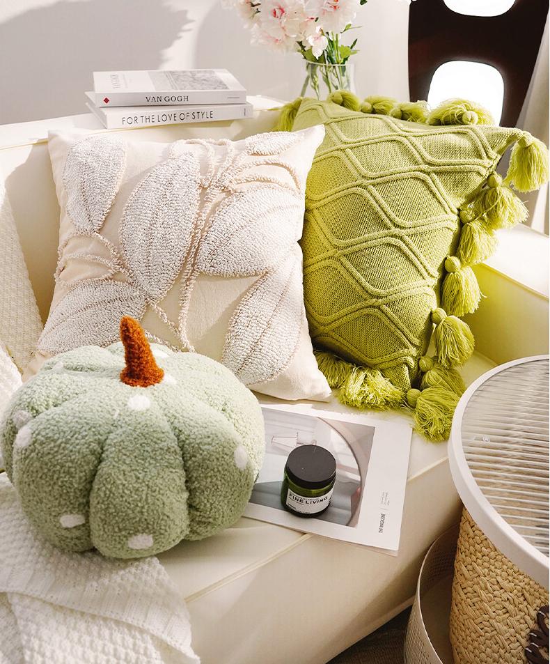 Fresh and simple style throw pillow